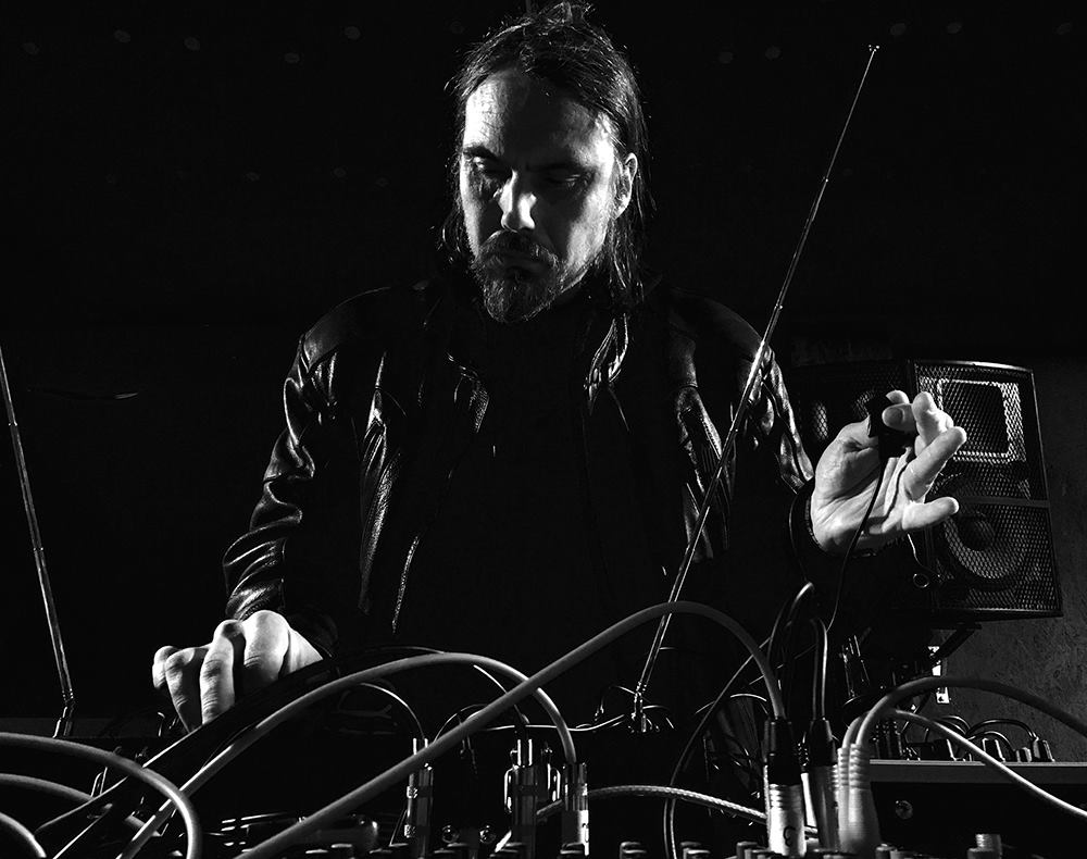 Raul Kelleri Installatsioon ‘Segaja / Jammer’